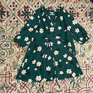 Draper James Green Dress. Never been worn. Size Large from 2021 Fall Collection